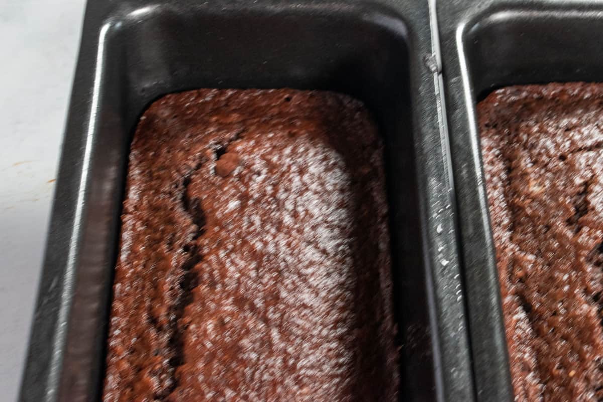 The two cakes have been baked and are cooling down.