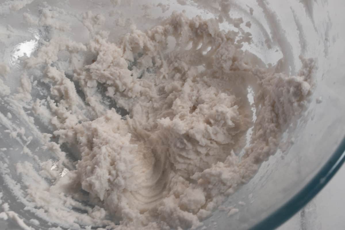 Powdered sugar and vanilla have been mixed into the vegan whipped cream creating an even better texture. 