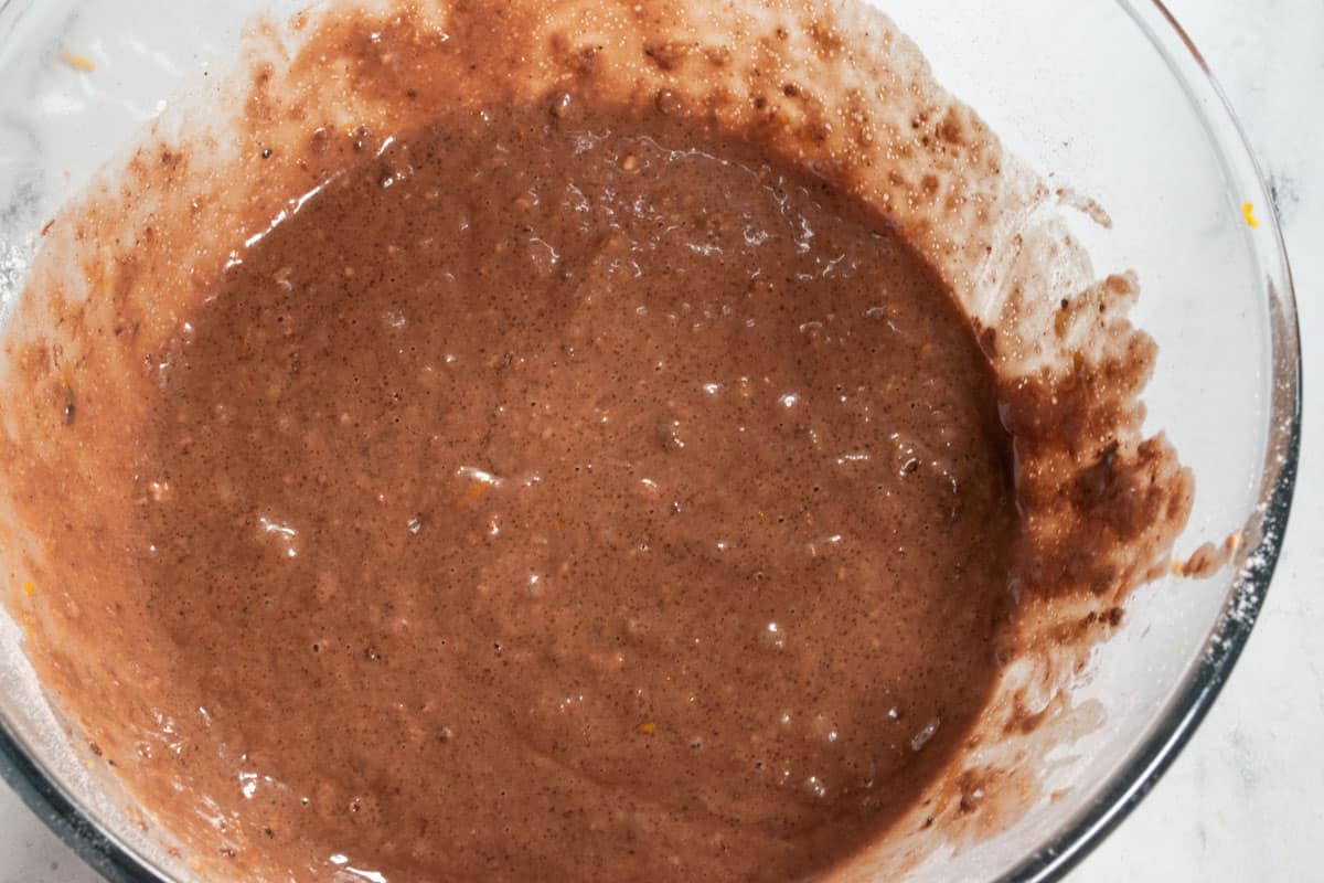 The dry ingredients have been folded in nicely into the wet ingredients to form a smooth chocolate batter. 